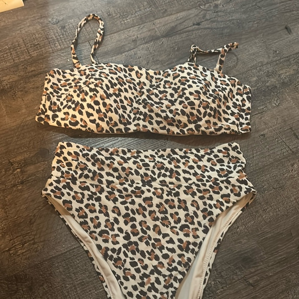 Aerie leopard print bikini size large top medium bottom